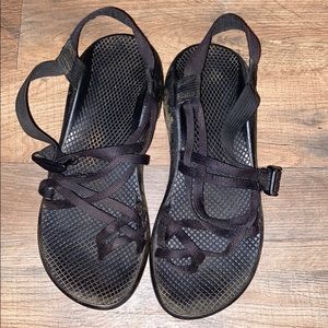 Black Tow Strap Chacos